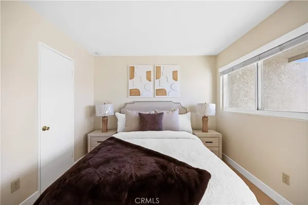 $829,000 | 54 Kazan Street, Unit 27, Irvine, CA 92604