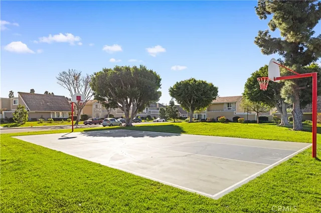 $829,000 | 54 Kazan Street, Unit 27, Irvine, CA 92604