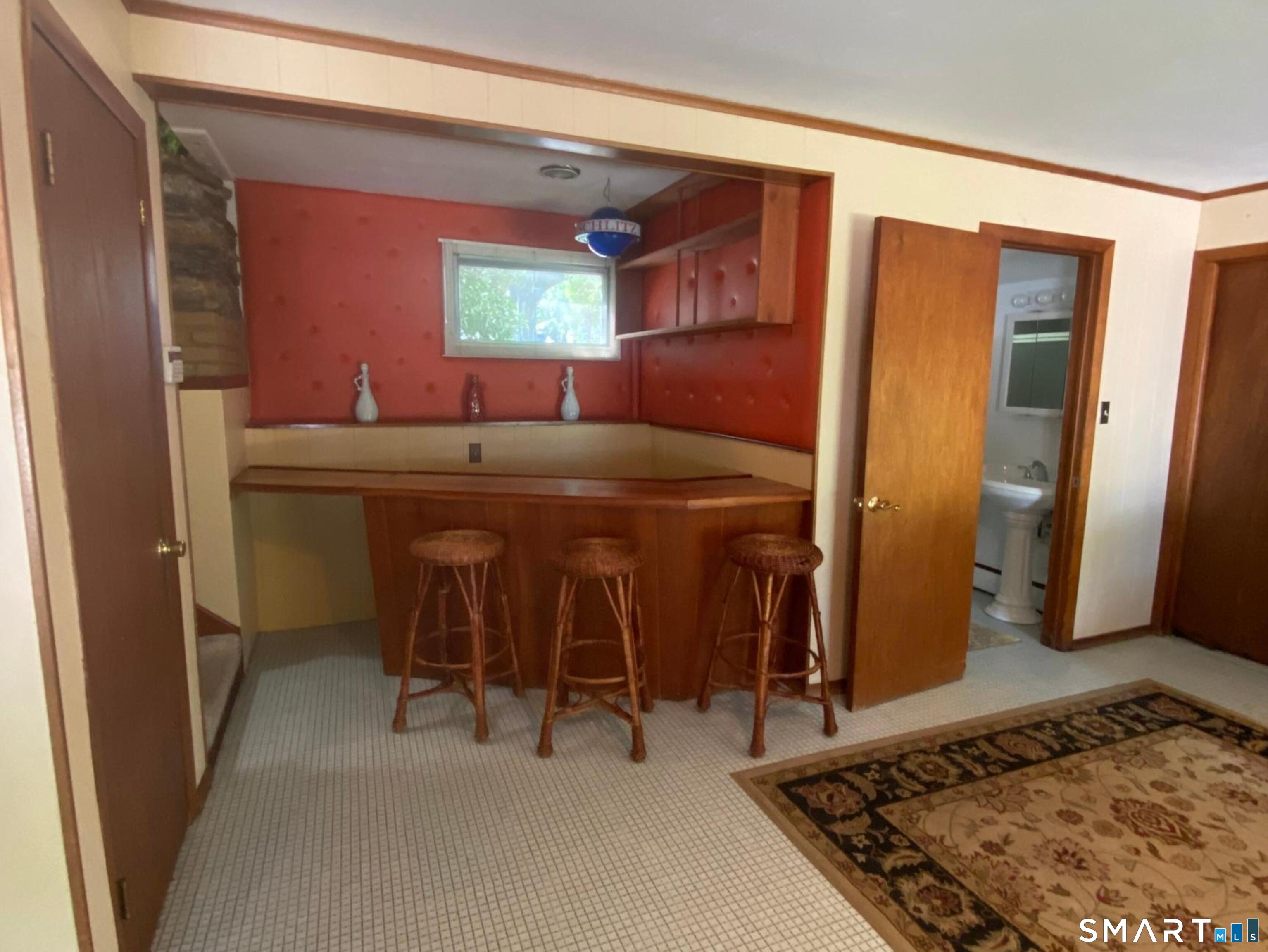 8 Commodore Street Norwich, CT 06360 - Photo 25 of 38