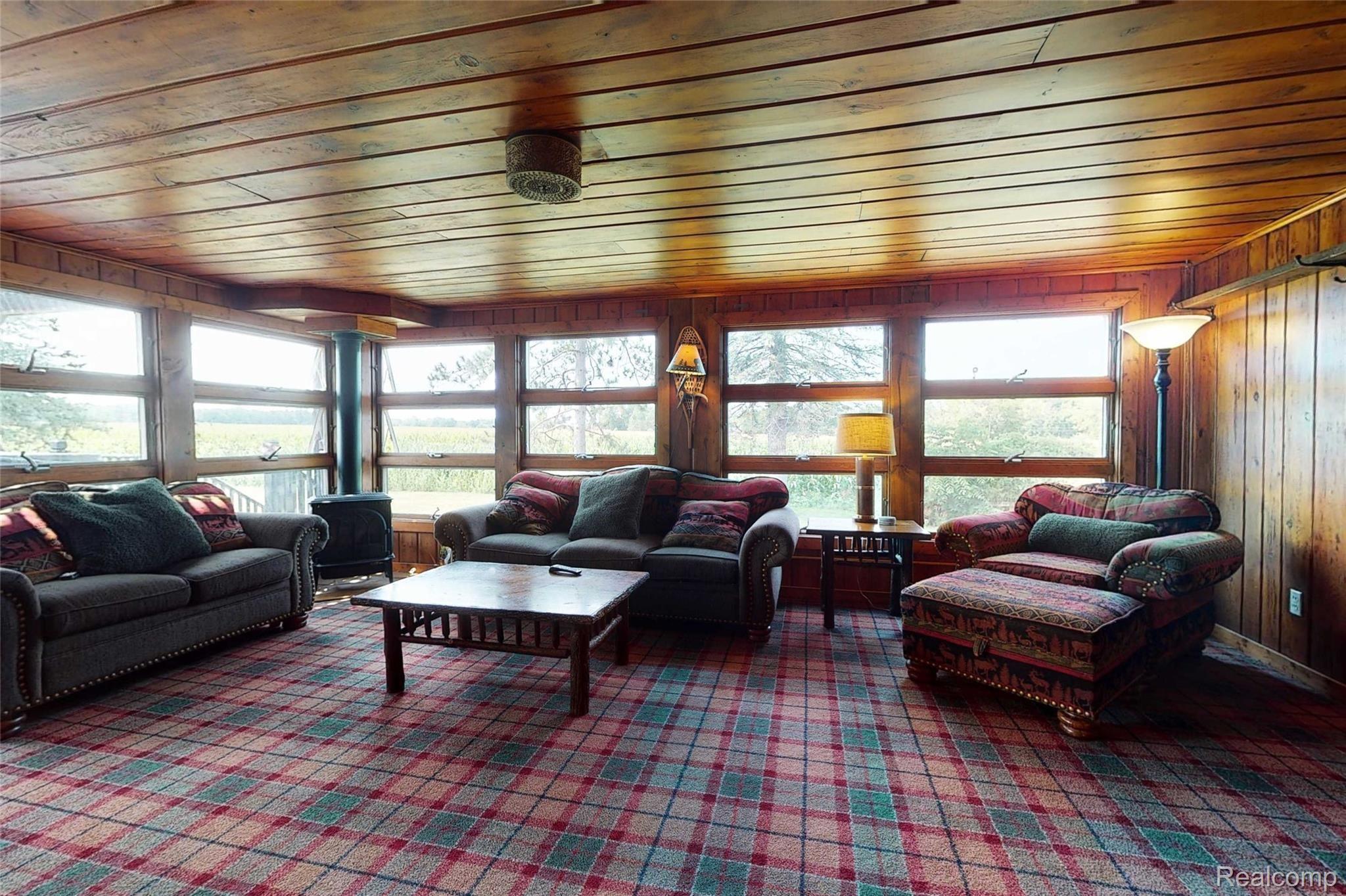 5173 Reid Road Swartz Creek, MI 48473 - Photo 33 of 88 5173-Reid-Rd-19 Family Room.jpg