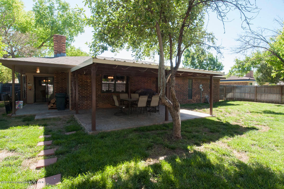 6508 Drexel Road Amarillo, TX 79109 - Photo 31 of 32 YARD VIEW 2