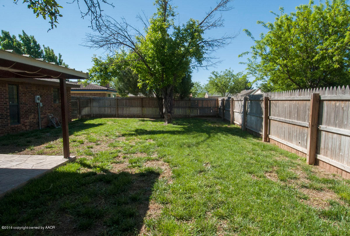 6508 Drexel Road Amarillo, TX 79109 - Photo 32 of 32 YARD VIEW 3