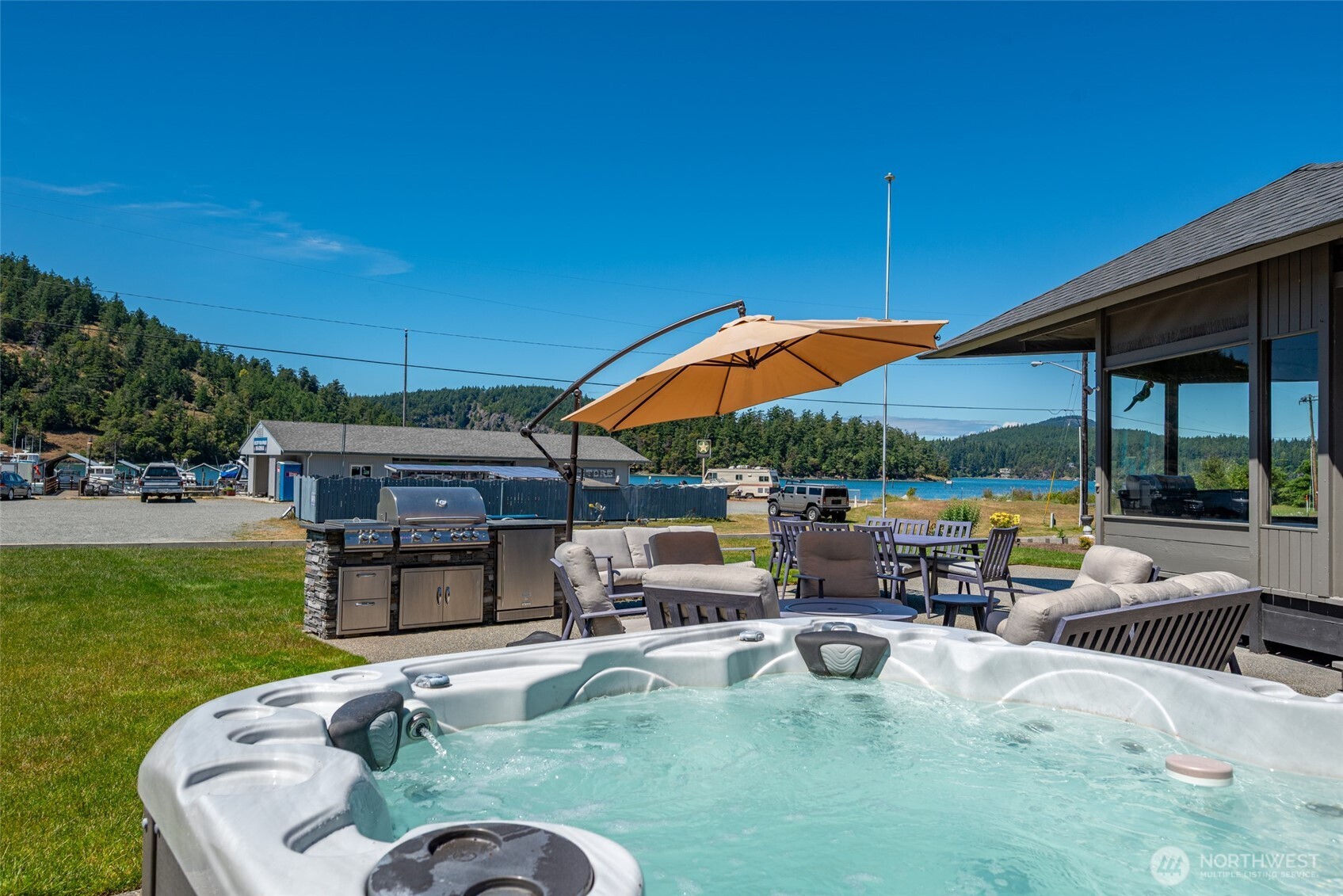 213 Cornet Bay Road Oak Harbor, WA 98277 - Photo 7 of 38