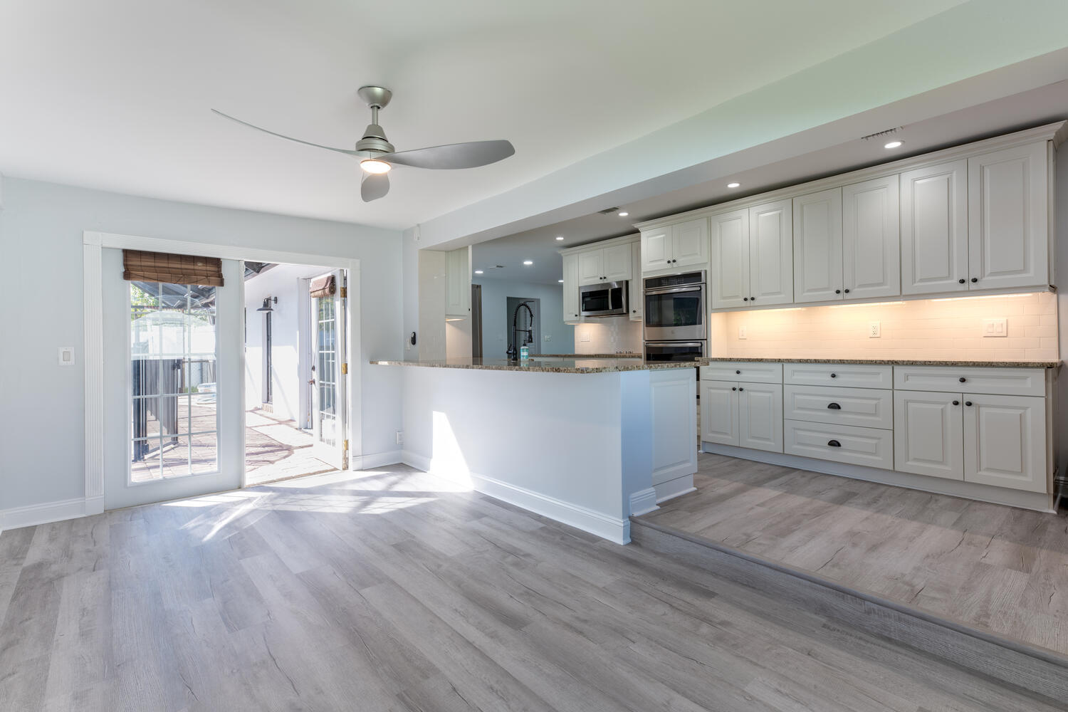 3376 Northwest 26th Court Boca Raton, FL 33434 - Photo 11 of 30 3376 NW 26th Ct Boca Raton FL-large-021-