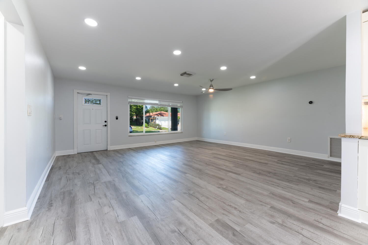 3376 Northwest 26th Court Boca Raton, FL 33434 - Photo 17 of 30 3376 NW 26th Ct Boca Raton FL-large-012-