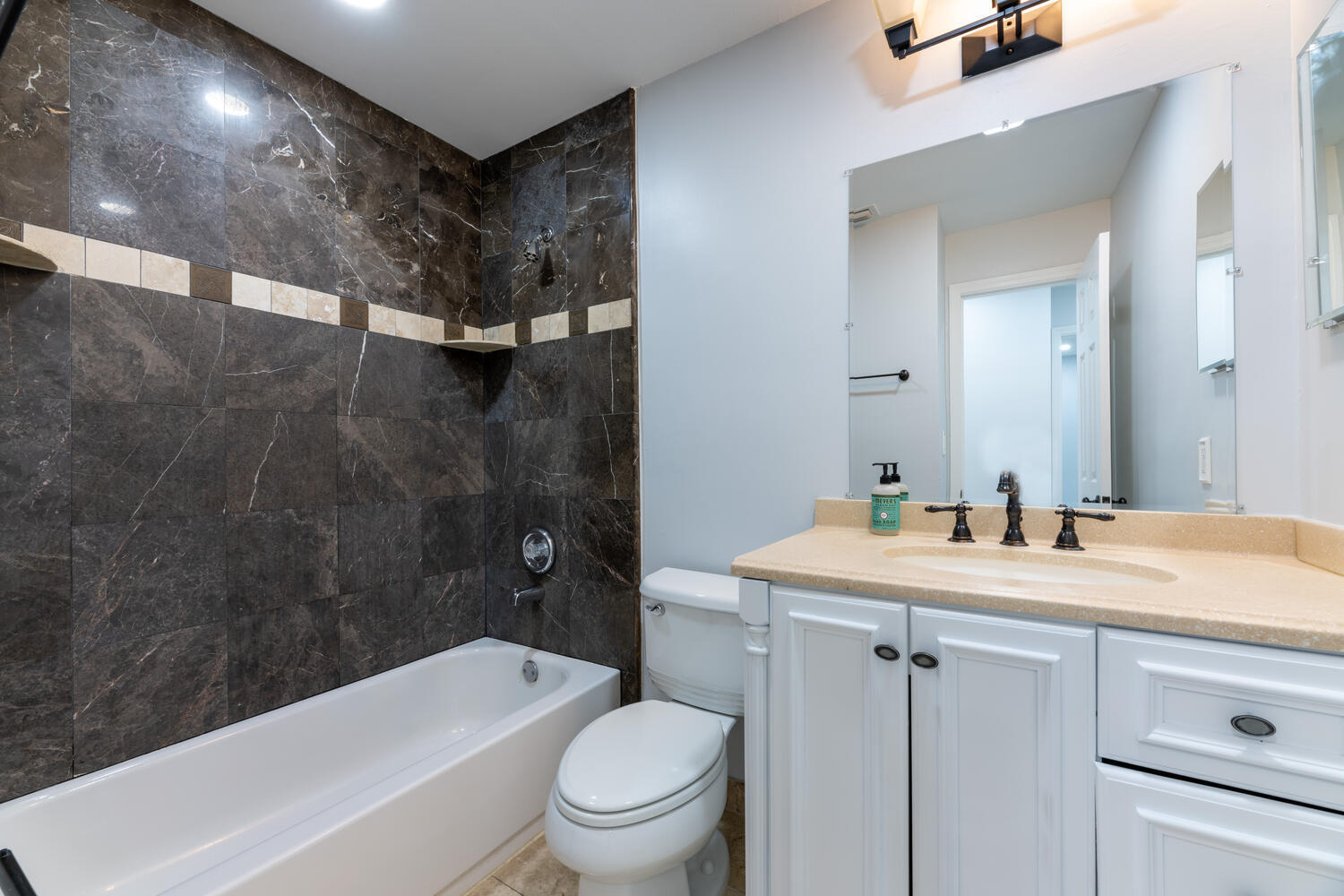 3376 Northwest 26th Court Boca Raton, FL 33434 - Photo 21 of 30 3376 NW 26th Ct Boca Raton FL-large-014-