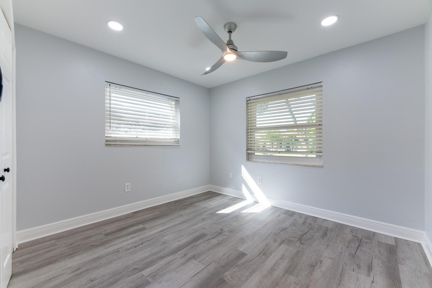 3376 Northwest 26th Court Boca Raton, FL 33434 - Photo 22 of 30 3376 NW 26th Ct Boca Raton FL-large-017-
