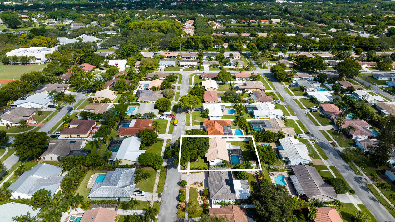 3376 Northwest 26th Court Boca Raton, FL 33434 - Photo 28 of 30 3376 NW 26th Ct Boca Raton FL-large-008-