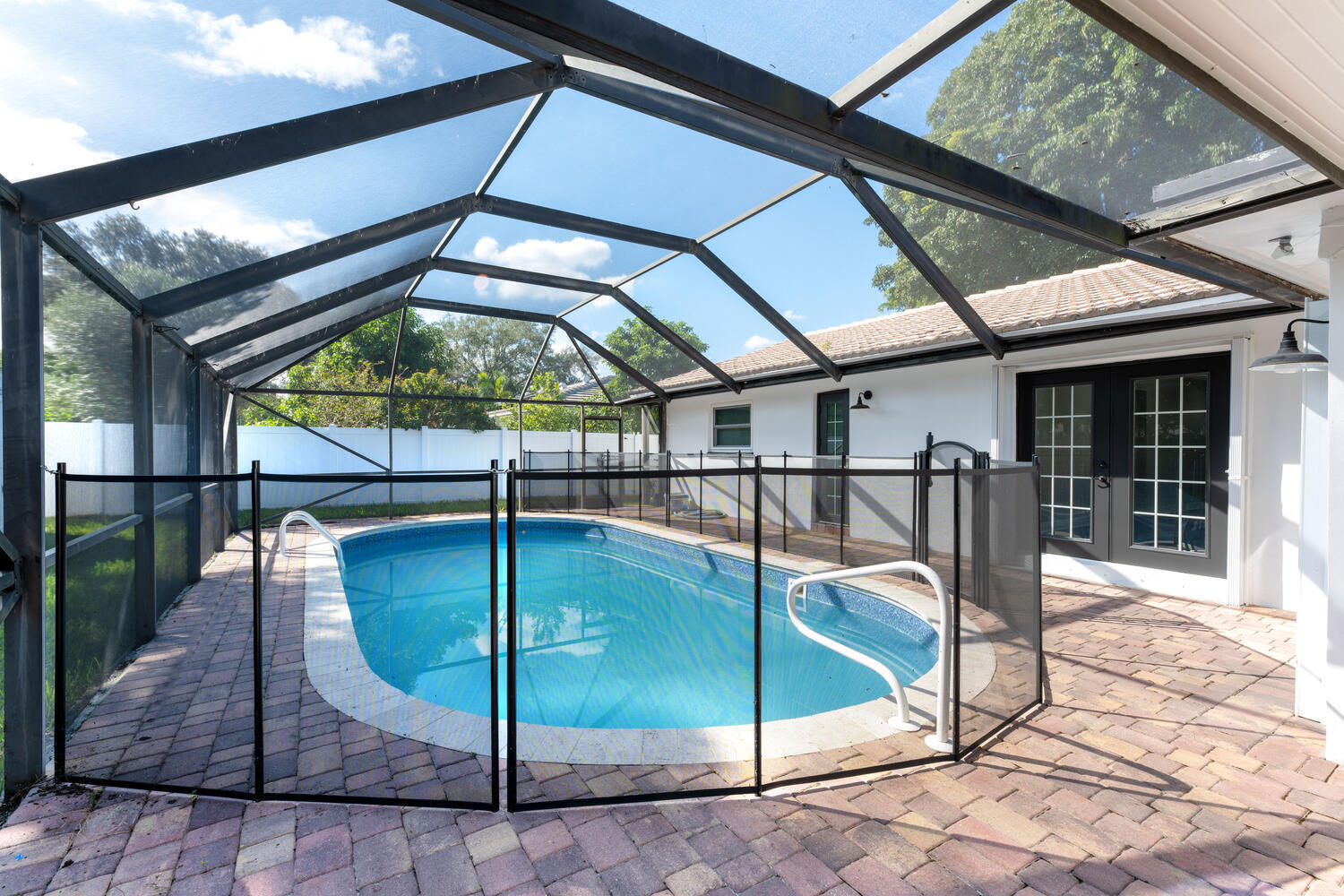 3376 Northwest 26th Court Boca Raton, FL 33434 - Photo 4 of 30 3376 NW 26th Ct Boca Raton FL-large-026-