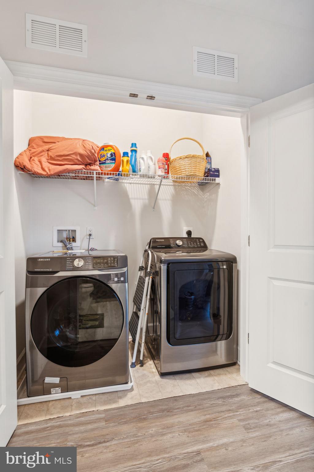 7635 Stemhart Lane Hanover, MD 21076 - Photo 23 of 28 a utility room with dryer and washer