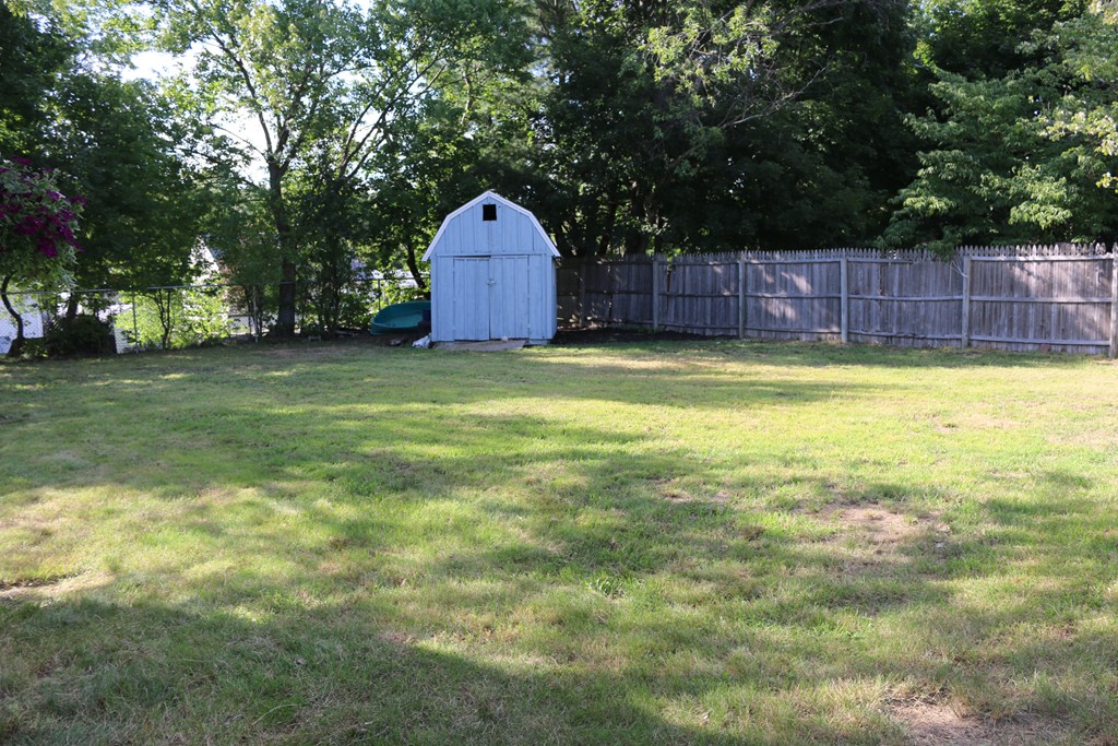 718 Rathbun Street Blackstone, MA 01504 - Photo 13 of 17 Gallery Image 13