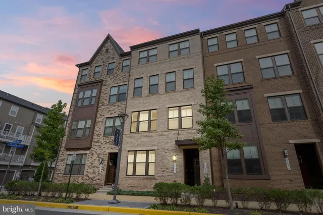 $515,000 | 20692 Wood Quay Drive, Sterling, VA 20166