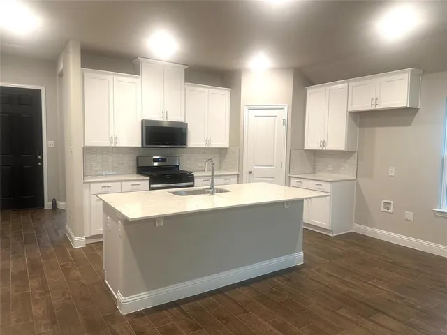 $2,950 | 2323 Lannister Street, Mansfield, TX 76063