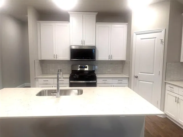 $2,950 | 2323 Lannister Street, Mansfield, TX 76063