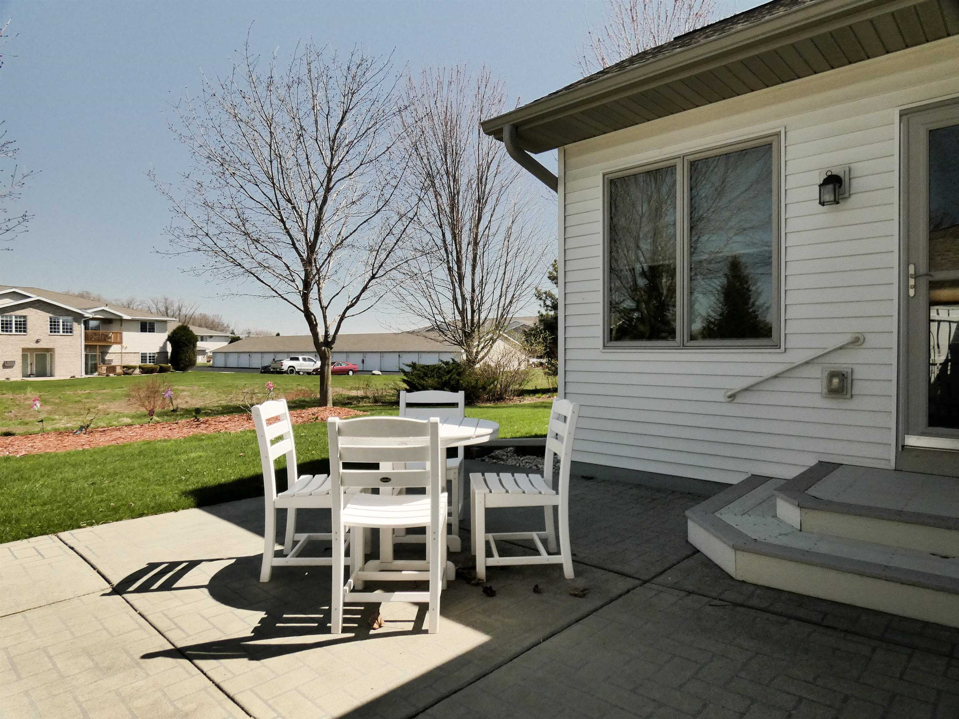 4732 North Fallview Lane, Unit 1701 Appleton, WI 54913 - Photo 3 of 36