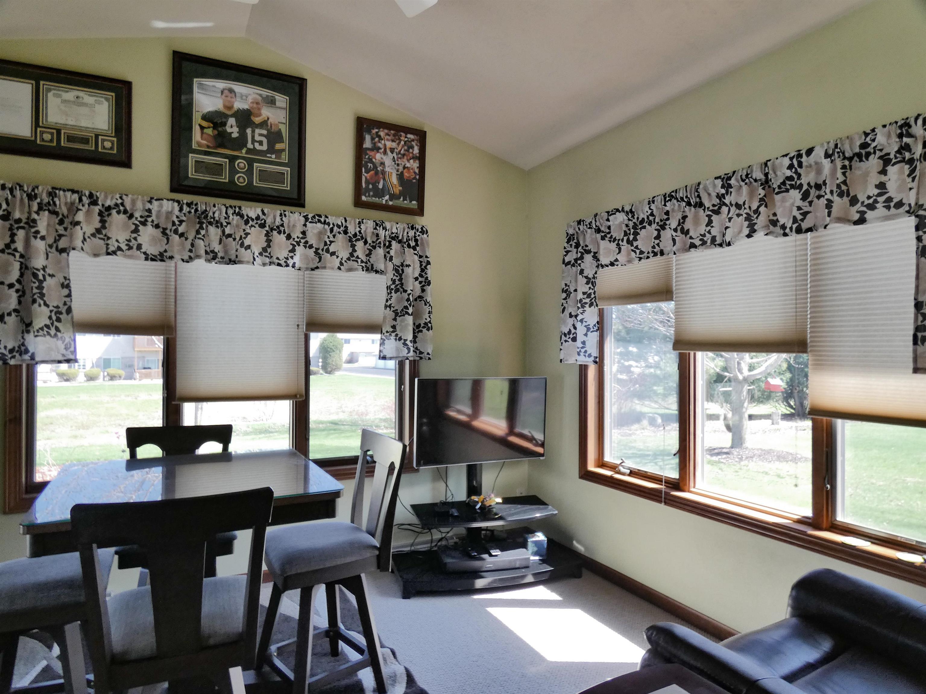 4732 North Fallview Lane, Unit 1701 Appleton, WI 54913 - Photo 4 of 36