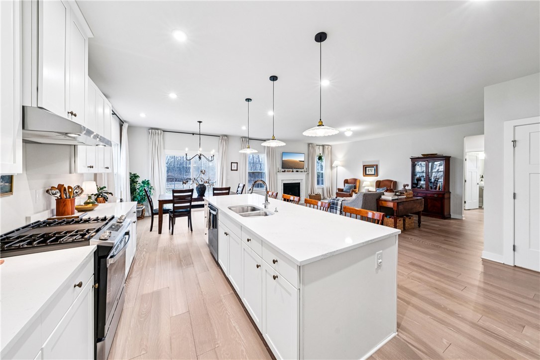 34 Robert Michaels Run Penfield, NY 14526 - Photo 12 of 41