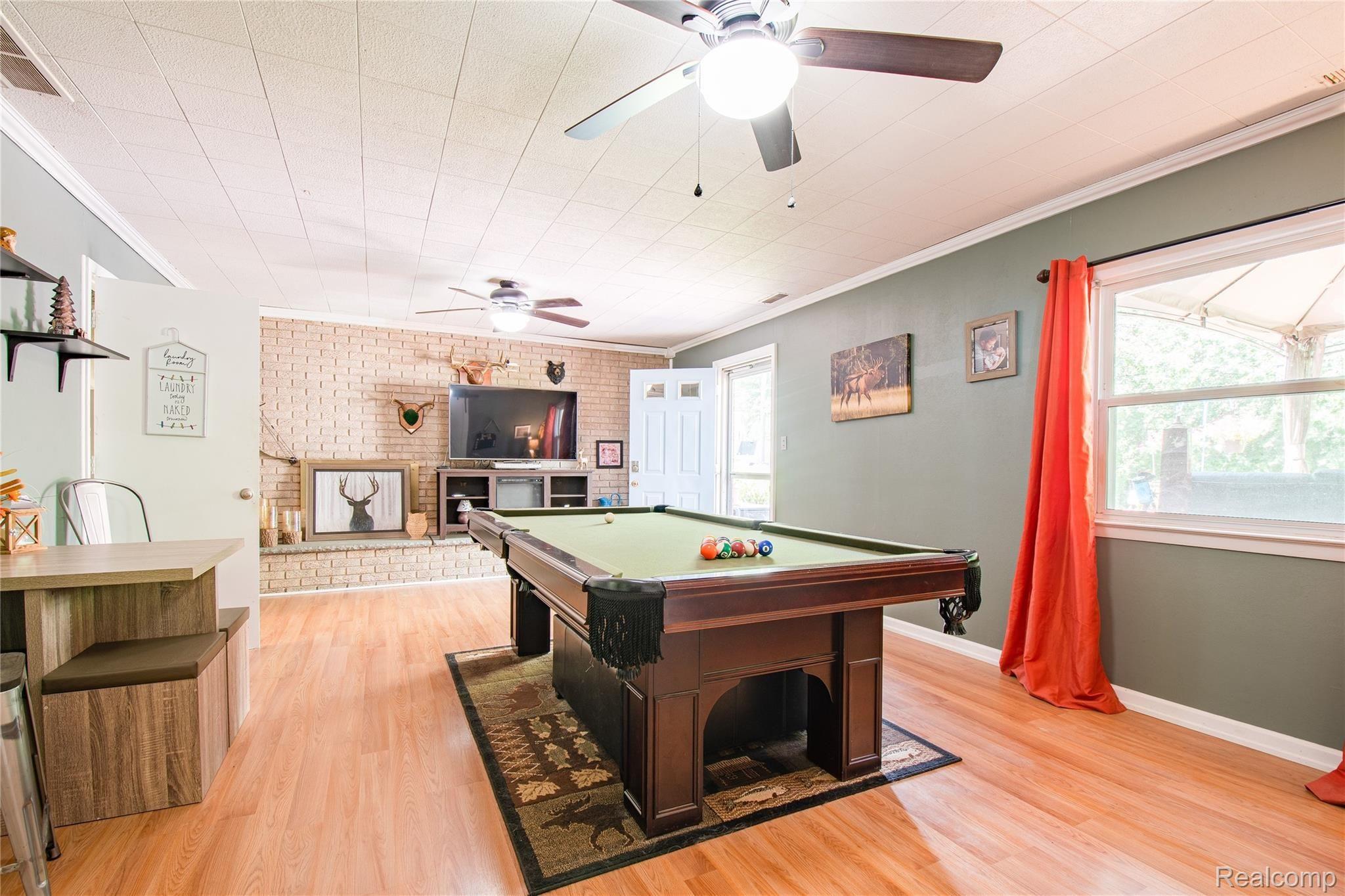 26159 Middlebelt Road Farmington, MI 48334 - Photo 20 of 33 KcoOF6-Q.jpeg