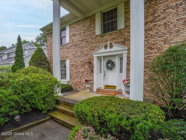 $620,000 | 3077 New Williamsburg Drive, Guilderland, NY 12303