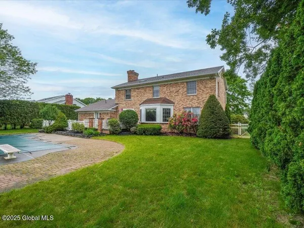 $620,000 | 3077 New Williamsburg Drive, Guilderland, NY 12303