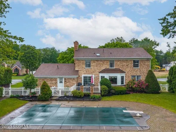 $620,000 | 3077 New Williamsburg Drive, Guilderland, NY 12303