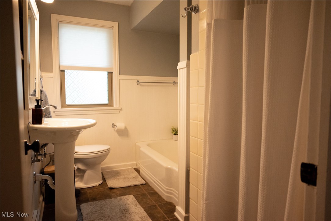 772 Ewing Road Youngstown, OH 44512 - Photo 11 of 14 Gallery Image 11