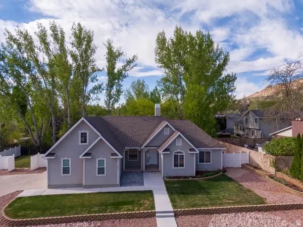 $700,000 | 3257 250 S Street, Vernal, UT 84078