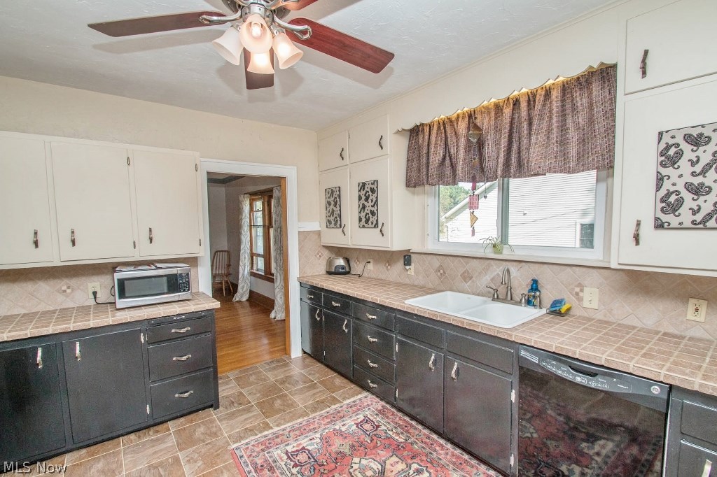 1751 South Green Road Cleveland, OH 44121 - Photo 9 of 29