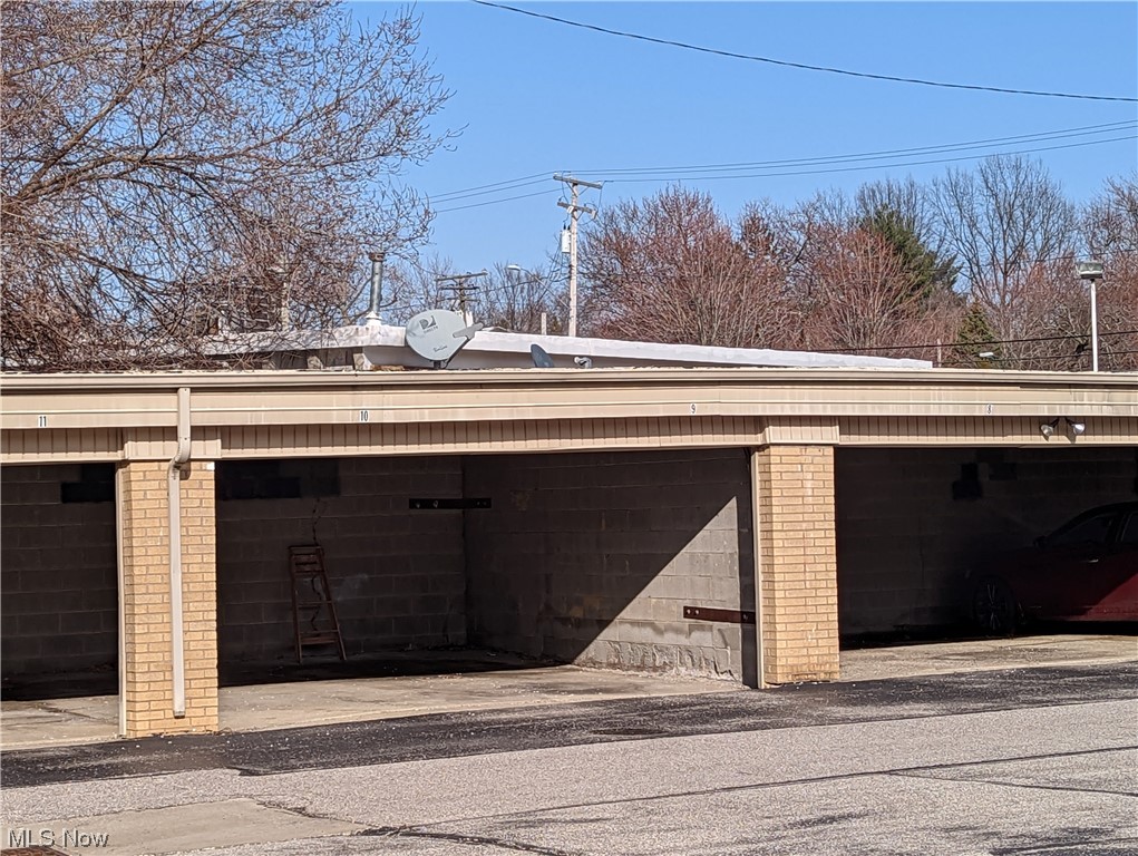 5374 Lee Road, Unit 101 Maple Heights, OH 44137 - Photo 2 of 2