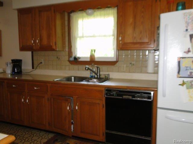 3646 Slattery Road Attica, MI 48412 - Photo 15 of 30 Kitchen 5