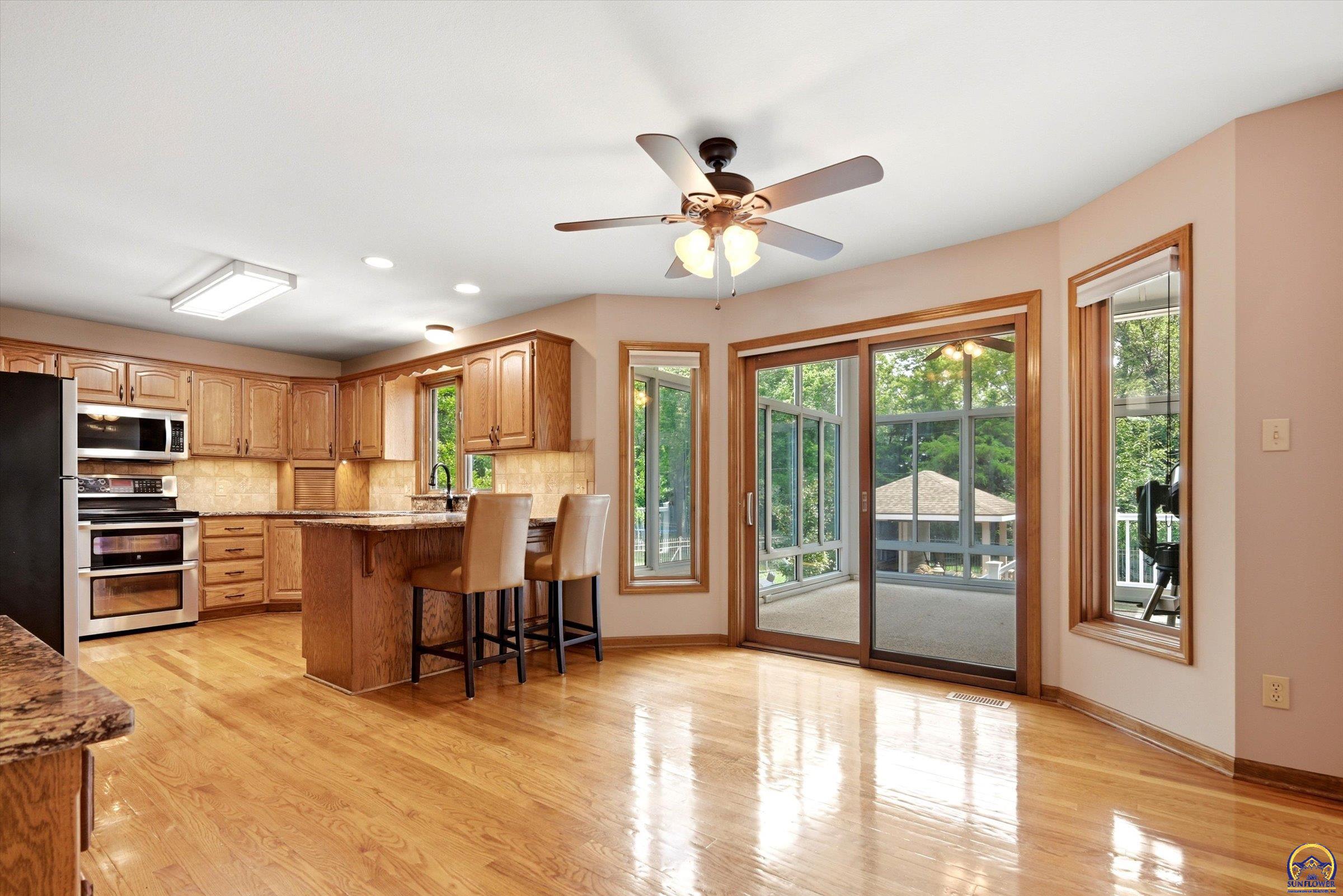3240 Southwest Mowbray Road Topeka, KS 66614 - Photo 11 of 46