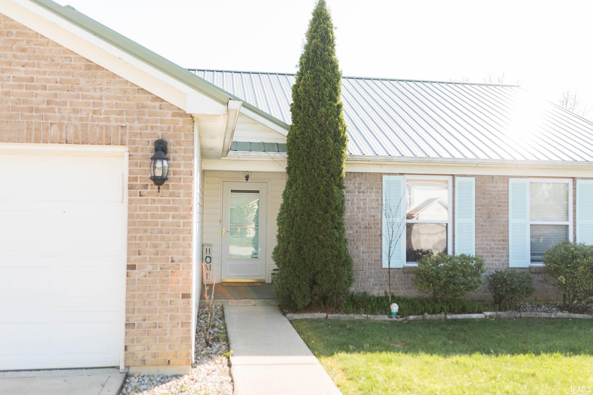 5683 West Bedrock Road Bloomington, IN 47403 - Photo 2 of 36 Gallery Image 2