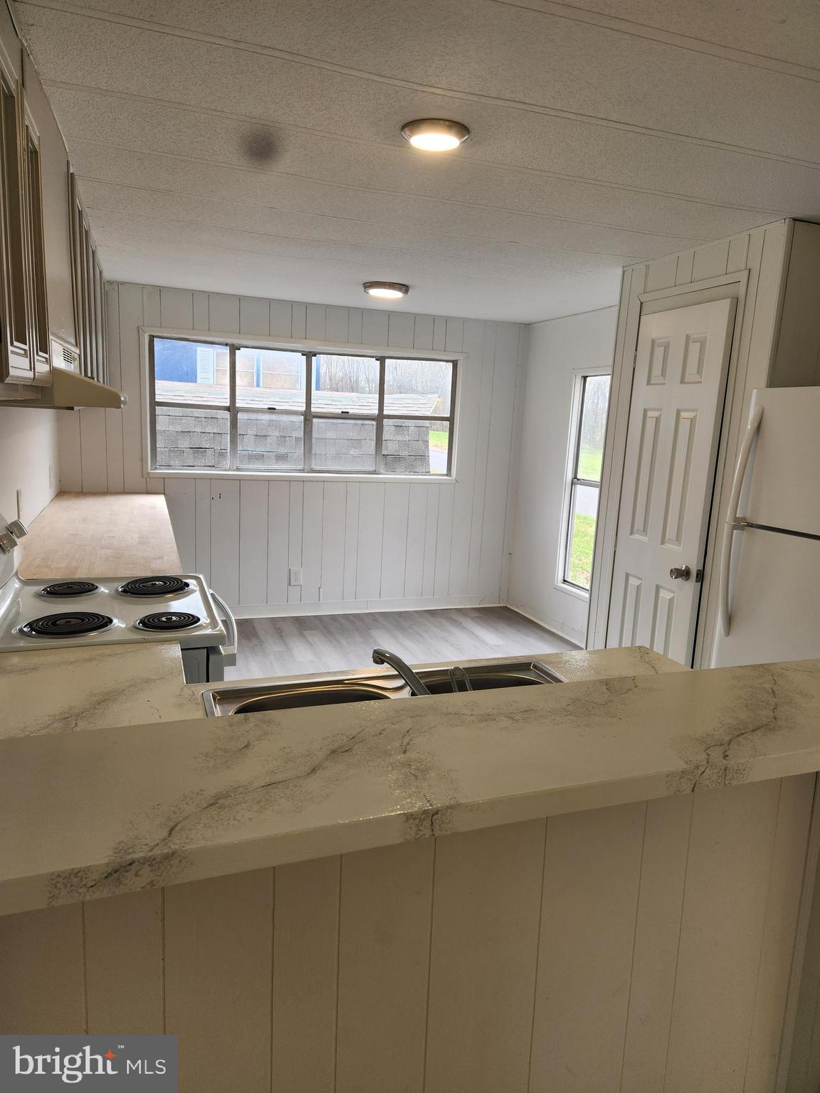 46 Chipawa Avenue Dover, PA 17315 - Photo 4 of 12