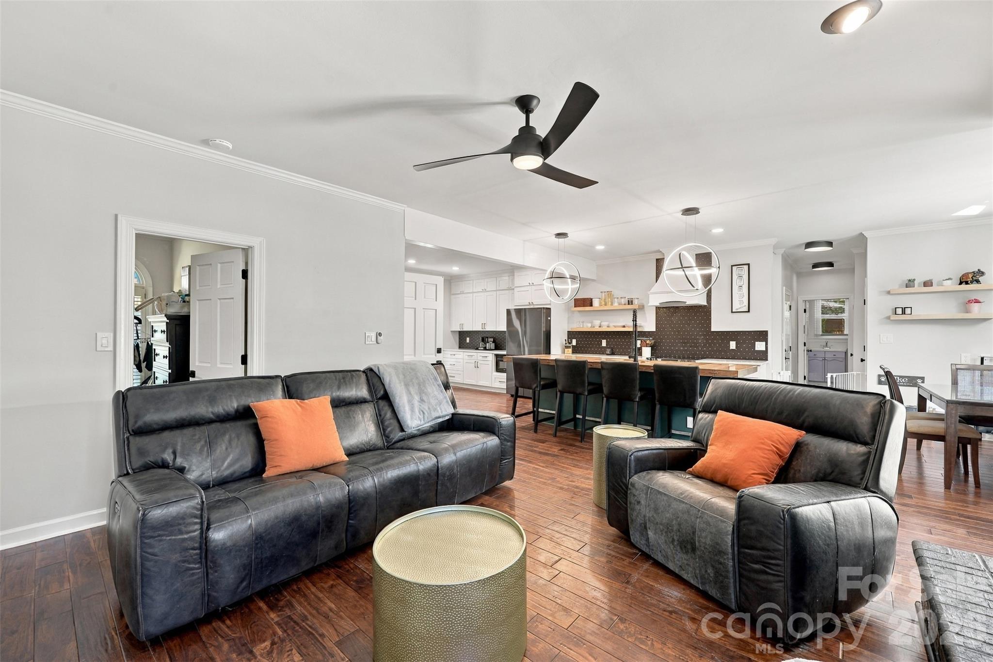 7122 Rothmore Street Charlotte, NC 28215 - Photo 11 of 46 Gallery Image 11