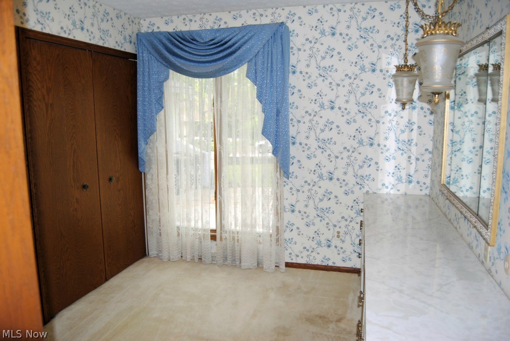 513 Somerset Road Akron, OH 44313 - Photo 14 of 24