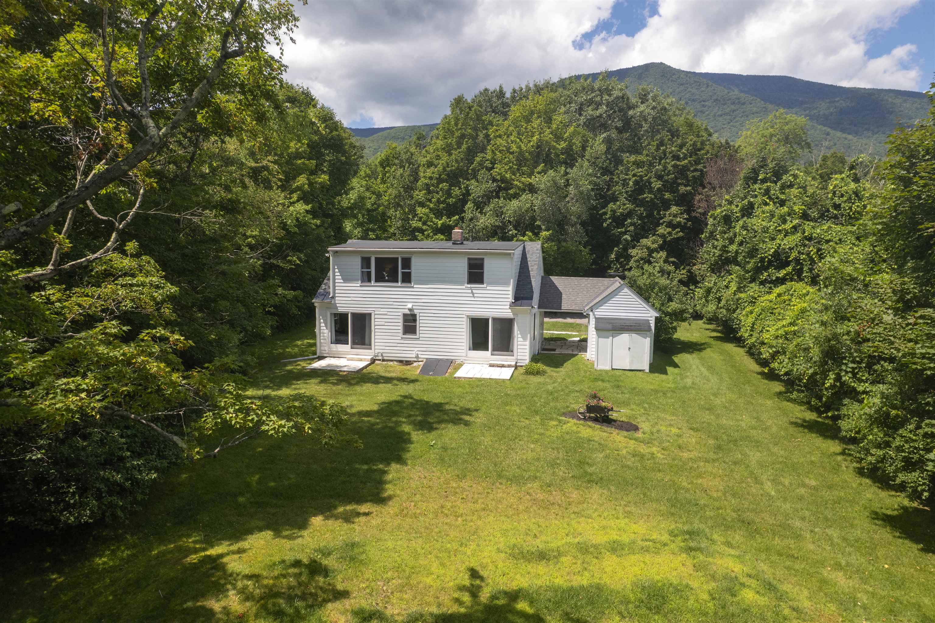 2420 Main Street Manchester, VT 05255 - Photo 15 of 18 Gallery Image 15