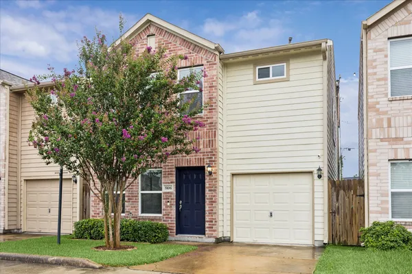 $275,000 | 5106 Pinemont Place, Houston, TX 77092