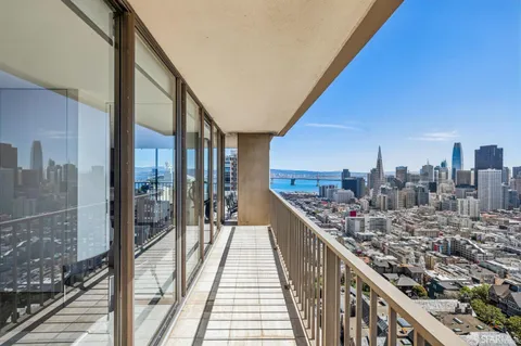 $3,200,000 | 999 Green Street, Unit 2404, San Francisco, CA 94133