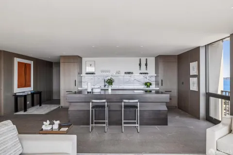 $3,200,000 | 999 Green Street, Unit 2404, San Francisco, CA 94133