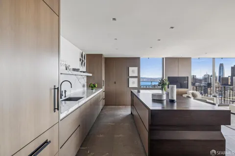 $3,200,000 | 999 Green Street, Unit 2404, San Francisco, CA 94133