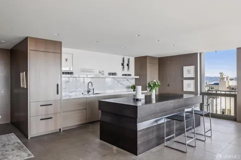 $3,200,000 | 999 Green Street, Unit 2404, San Francisco, CA 94133
