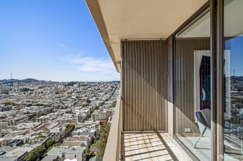 $3,200,000 | 999 Green Street, Unit 2404, San Francisco, CA 94133