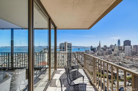 $3,200,000 | 999 Green Street, Unit 2404, San Francisco, CA 94133