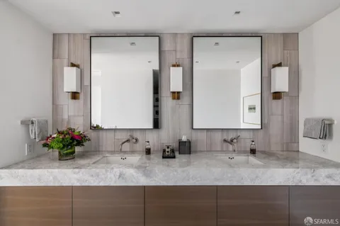 $3,200,000 | 999 Green Street, Unit 2404, San Francisco, CA 94133