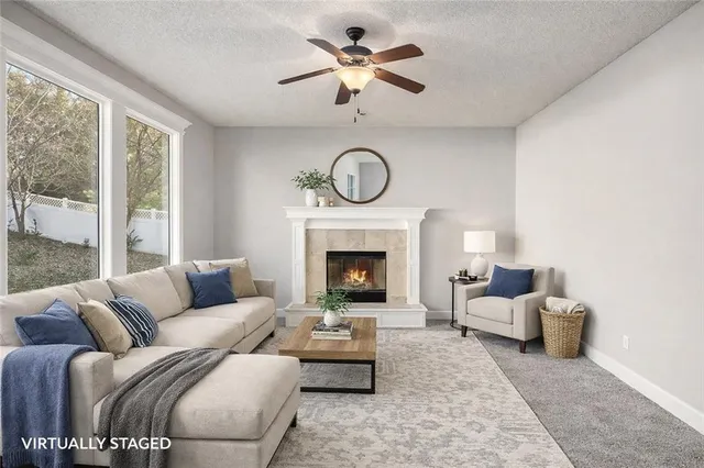 $414,000 | 605 South Franklin Street, Raymore, MO 64083