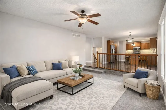 $414,000 | 605 South Franklin Street, Raymore, MO 64083