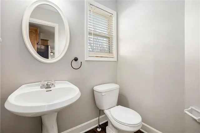 $414,000 | 605 South Franklin Street, Raymore, MO 64083