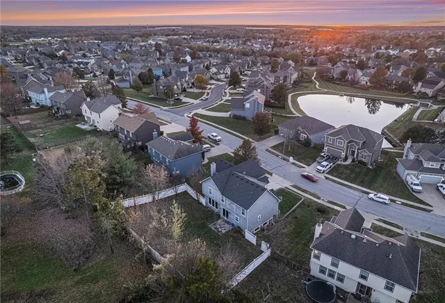 $414,000 | 605 South Franklin Street, Raymore, MO 64083