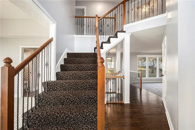 $414,000 | 605 South Franklin Street, Raymore, MO 64083