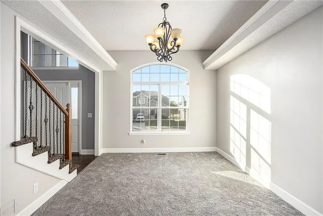 $414,000 | 605 South Franklin Street, Raymore, MO 64083